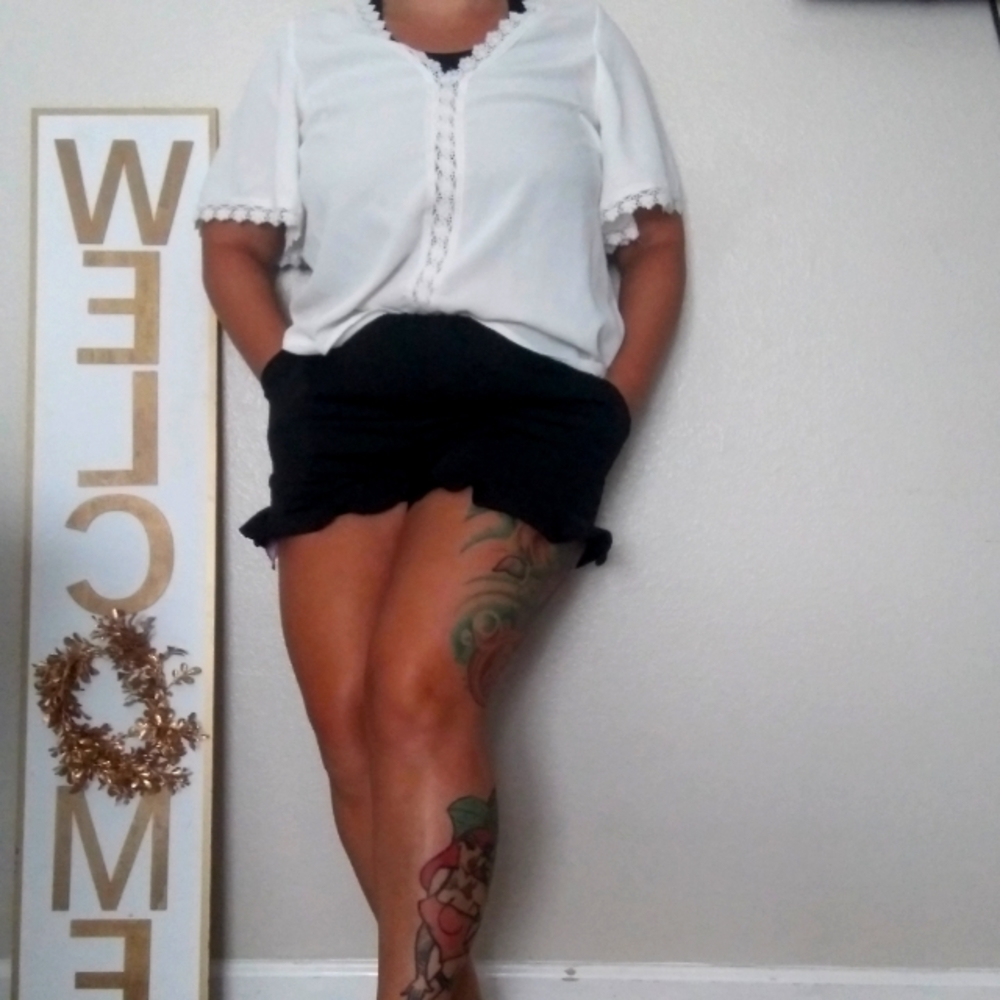 White Blouse Eyelet Angel Sleeves Fits like a Large 100% Polyester V Neck